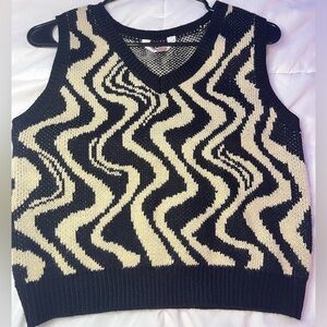 Cropped Sweater Vest